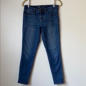 Women’s size 6 Mossimo mid-rise jegging/jeans
